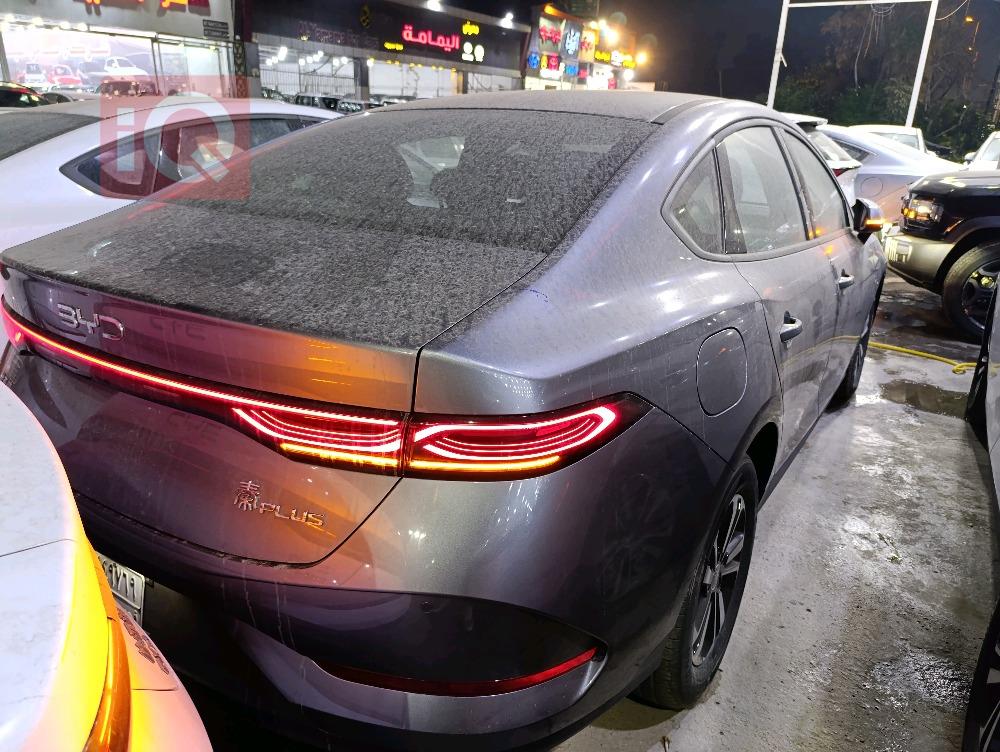 بی وای دی Qin Plus